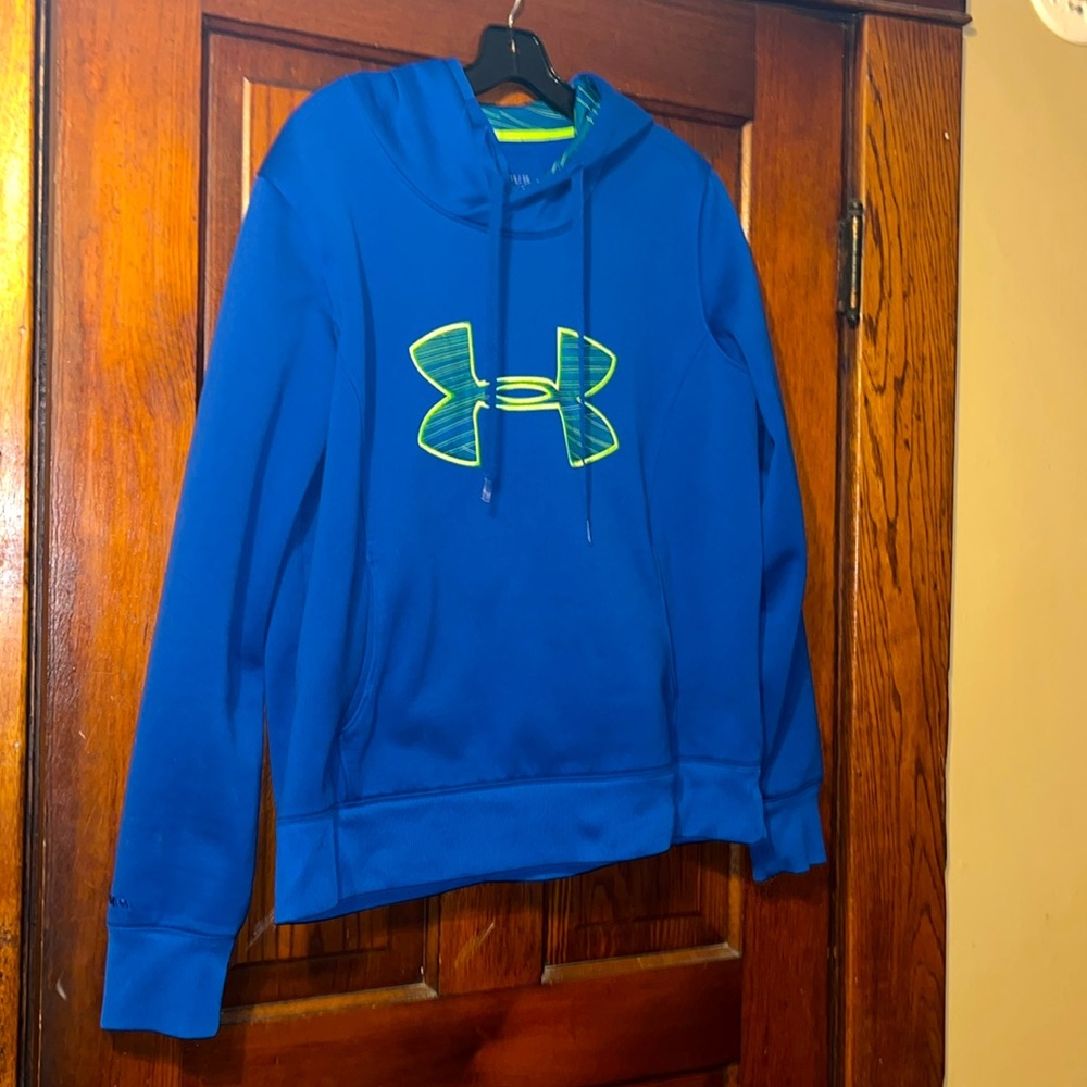 Under armour sweatshirt xl fitted